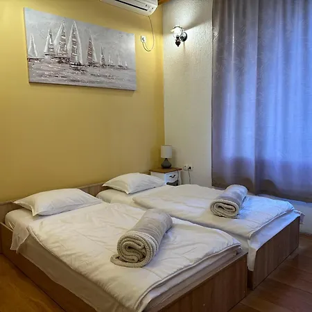 Dck Кострена