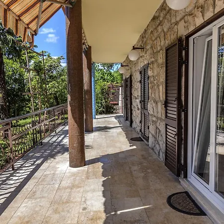 Dck Apartman Kostrena